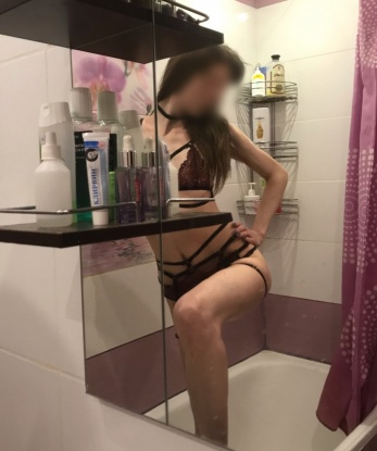 Живу в Москве и знаю все ее самые уютные уголки для приятной встречи. Мои услуги строятся на взаимной страсти и удовлетворении. Я сделаю все, чтобы ты почувствовал себя специальным – моим вниманием, лаской и безграничной страстью. Обещаю тебе незабываемые моменты вместе со мной. Ты можешь посмотреть мои оригинальные фото, а также прочитать отзывы обо мне. Со мной ты найдешь желанное удовольствие и расслабление. Сделай шаг к незабываемому опыту, и я обещаю, что ты захочешь вернуться ко мне снова и снова. 💋 Фаина